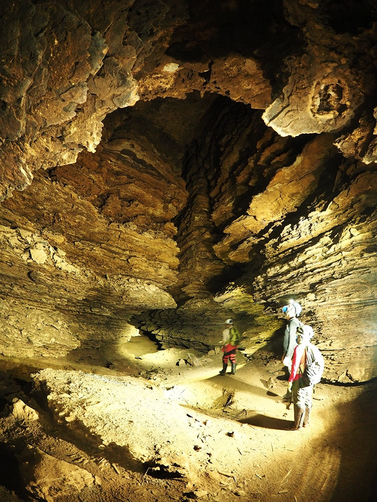 Crystal Caves CIDOM I